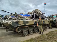 [ẢNH] Nga tăng cường đơn vị lính dù tinh nhuệ tới Crimea giữa căng thẳng với Ukraine