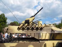 [ẢNH] Xe tăng T-64E Ukraine thành 