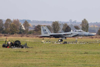 [ẢNH] Chuyên gia Mỹ đề xuất cung cấp 100 chiến đấu cơ tối tân cho Ukraine