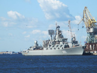 [ẢNH] Hải quân Nga thị uy tên lửa khi tàu tuần tra Mỹ tiến vào Biển Đen