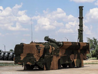 [ẢNH] Tên lửa Iskander phiên bản đặc biệt của Nga áp sát biên giới Ukraine