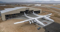 [ẢNH] Máy bay lớn nhất thế giới Stratolaunch đã trở lại bầu trời