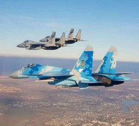 [ẢNH] Chuyên gia Mỹ đề xuất cung cấp 100 chiến đấu cơ tối tân cho Ukraine