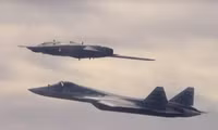 [ẢNH] Chuyên gia Mỹ: Su-57 hai chỗ ngồi mang lại lợi thế rõ ràng cho Nga