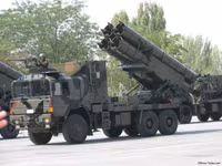 Nga lo ngại Thổ Nhĩ Kỳ cung cấp cho Ukraine pháo phản lực cỡ lớn T-300 Kasirga 