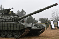 Xe tăng T-72B1MS 'Đại bàng trắng' vượt mặt T-72M4CZ nâng cấp?