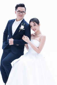 Tiết lộ về chồng sắp cưới của Á hậu Thúy An