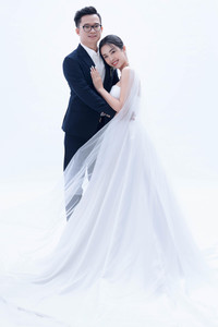 Tiết lộ về chồng sắp cưới của Á hậu Thúy An