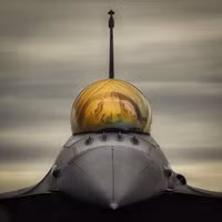 Bí ẩn lớp vàng dát mỏng trên kính buồng lái tiêm kích F-16 Mỹ