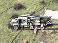 Pháo tự hành Bogdana Ukraine thể hiện sức mạnh khiến quân đội Nga phải rút khỏi Đảo Rắn?