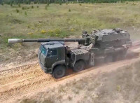 Nga sớm tung pháo tự hành xe tải độc đáo vào chiến trường Ukraine so tài với CAESAR?