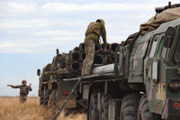 Ukraine nhận hàng loạt pháo phản lực dẫn đường nội địa 'mạnh hơn HIMARS'