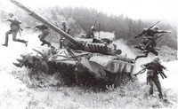 [ẢNH] Giải mật việc Trung Quốc có được xe tăng T-72 tối tân vào đầu thập niên 1980