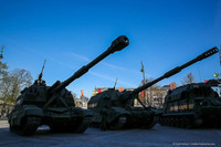 [ẢNH] Nga đang triển khai pháo tự hành mạnh nhất tới biên giới Ukraine