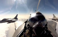 [ẢNH] Mỹ ép Pháp vô hiệu hóa tiêm kích Rafale nếu Ấn Độ quyết mua S-400?