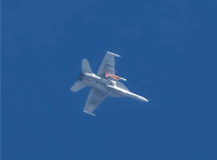 Tiêm kích F/A-18 trở thành 'sát thủ đạn đạo' nhờ tên lửa AIM-174