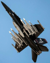 Tiêm kích F/A-18 trở thành 'sát thủ đạn đạo' nhờ tên lửa AIM-174