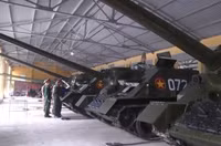 Pháo tự hành chống tăng SU-100 của Việt Nam khiến quốc tế bất ngờ