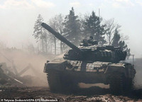 Xe tăng T-72M1 của Ba Lan dưới tay quân đội Ukraine tiến vào Bakhmut