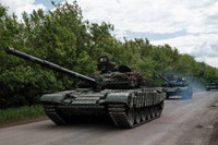 Xe tăng T-72M1 của Ba Lan dưới tay quân đội Ukraine tiến vào Bakhmut