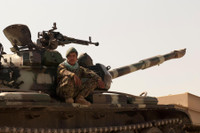 [ẢNH] Quân kháng chiến cắt đường tiếp tế, cô lập nhóm tiên phong của Taliban