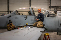 [ẢNH] Taliban làm cách nào để vận hành số xe tăng, máy bay chiến lợi phẩm?