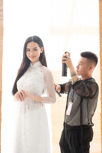 Bất ngờ với nhan sắc thí sinh “Hoa hậu Việt Nam 2020” sau khi trang điểm 