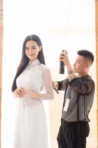 Bất ngờ với nhan sắc thí sinh “Hoa hậu Việt Nam 2020” sau khi trang điểm 