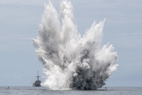 [ẢNH] Tàu hải quân Ukraine hỏng nặng do trúng thủy lôi của... quân nhà?