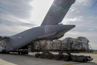 [ẢNH] Mỹ giao vũ khí chính xác cao cho Ukraine để tấn công Donbass