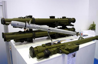 [ẢNH] Quân đội Nga được trang bị tên lửa vác vai có thể bắn hạ cả tiêm kích F-22