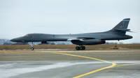 [ẢNH] Mỹ quyết đuổi kịp Nga bằng siêu vũ khí mới cho oanh tạc cơ B-1B Lancer