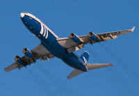 Vận tải cơ Il-96-400T đặc biệt của Nga cất cánh