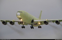 Vận tải cơ Il-96-400T đặc biệt của Nga cất cánh