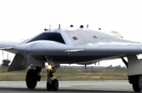 Tình báo Ukraine tìm thấy linh kiện phương Tây dày đặc trên UAV tàng hình S-70 Okhotnik bị bắn hạ