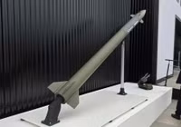 Pháp chuẩn bị thử nghiệm pháo phản lực dẫn đường có tầm bắn tới 450 km