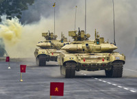 Ấn Độ đã 'cứu vớt' xe tăng T-90 của Nga như thế nào?