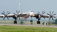 Máy bay ném bom Tu-95 Nga càng cao tuổi... càng đáng sợ