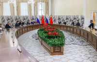 Mỹ suy giảm sức mạnh, đồng minh sẽ nhanh chóng 'xoay trục' sang Nga?