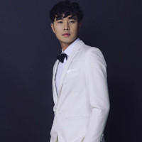 Chân dung chồng sắp cưới kém 5 tuổi của MC Thùy Linh