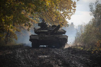 Ukraine nói gì về xe tăng Abrams, tiêm kích F-16 và vai trò của Mỹ?