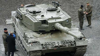 NATO sợ tổn hại danh tiếng nếu để xe tăng Leopard 2 hay Abrams trong tay Ukraine