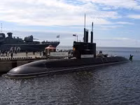 Hải quân Nga sắp nhận tàu ngầm Lada 'cấu hình sửa đổi' sau... 17 năm thi công