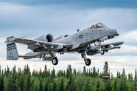 Vì sao Mỹ điều động liền 4 chiếc cường kích A-10 hộ tống tàu ngầm hạt nhân?