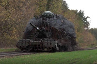 'Xe tăng bồ công anh' Nga chống chịu tới 40 đòn tấn công của UAV