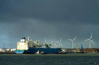 Thị trường khí đốt biến động: Châu Á cạn năng lượng - châu Âu không mua được hàng