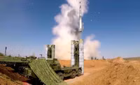 Nga mua tới 1.000 tên lửa tầm xa 40N6 cho tổ hợp phòng không S-400