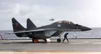 Tiêm kích MiG-29K và Su-33 'lên bờ dài hạn' hé lộ tình trạng tàu sân bay Đô đốc Kuznetsov