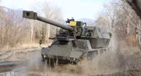 Pháo tự hành Zuzana-2 bất ngờ nhận 'mưa phàn nàn' từ Quân đội Ukraine
