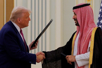 Mỹ ký hợp đồng vũ khí cực lớn với đồng minh thân thiết